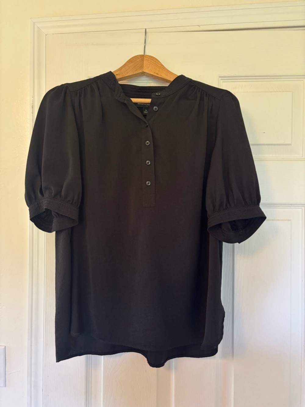 Banana Republic Black Puff Sleeve Henley Blouse